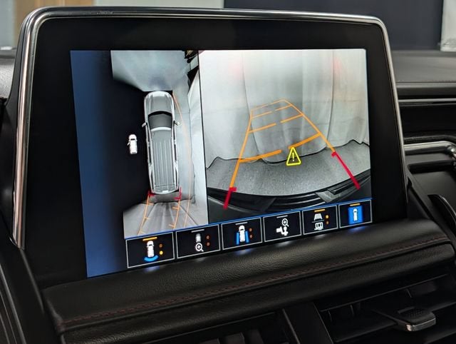 2023 Chevrolet Suburban RST