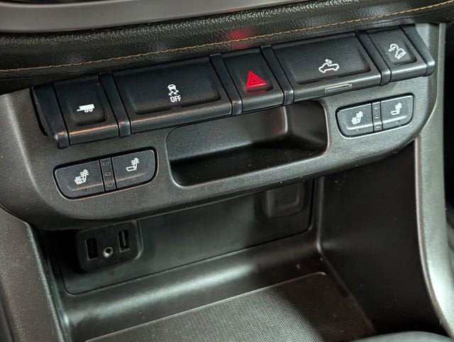 2022 GMC Canyon AT4 - Cloth