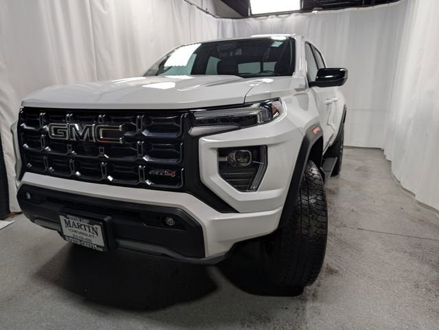 2023 GMC Canyon AT4