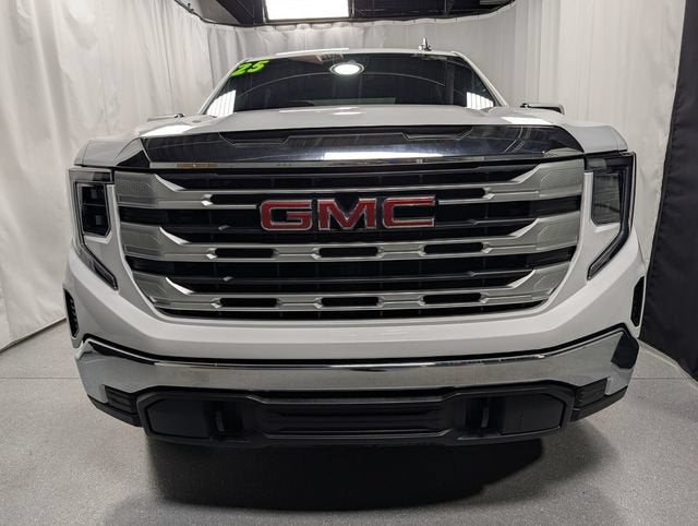 2025 GMC Sierra 1500 SLE