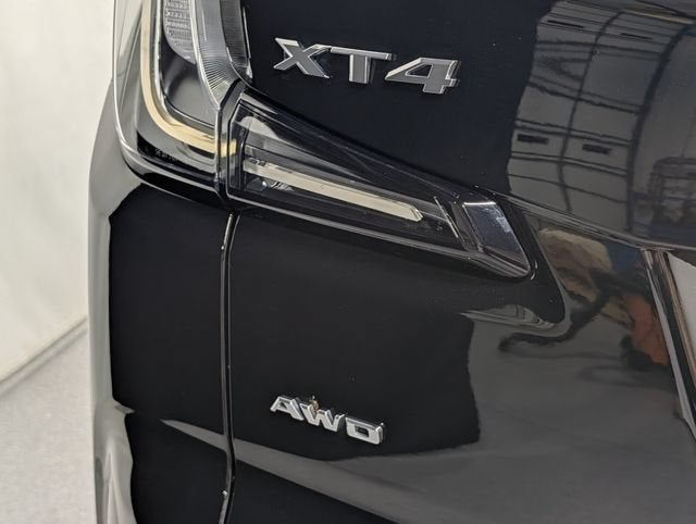 2022 Cadillac XT4 AWD Sport