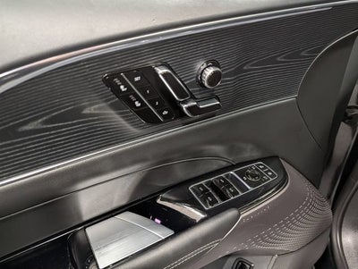 2024 Cadillac LYRIQ Luxury 1
