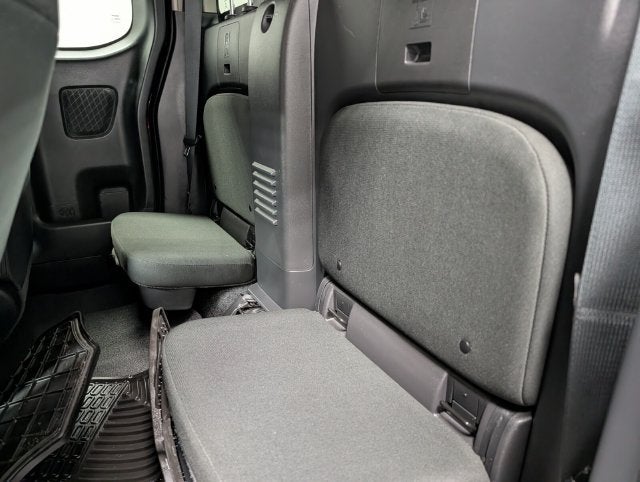 2024 Nissan Frontier King Cab SV 4x4