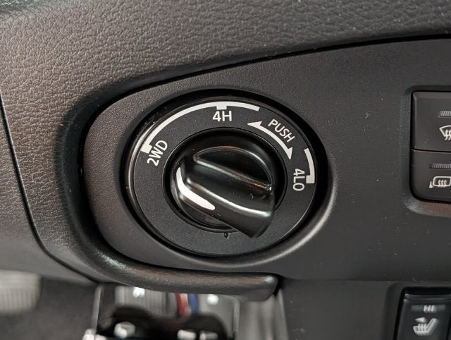 2024 Nissan Frontier King Cab SV 4x4