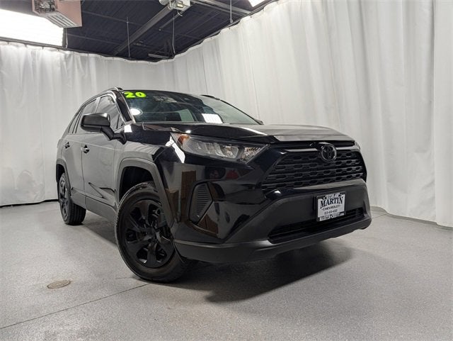 2020 Toyota RAV4 LE
