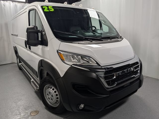 2025 RAM ProMaster Cargo Van Tradesman