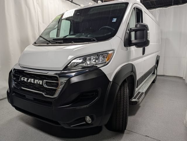 2025 RAM ProMaster Cargo Van Tradesman