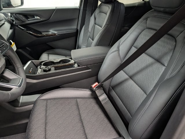 2027 Chevrolet Equinox LT - Photo 10