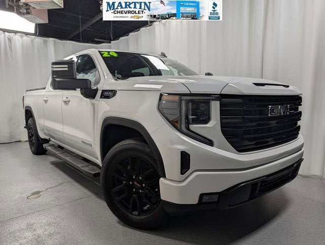 2024 GMC Sierra Elevation 4WD Crew Cab Short Box's photo