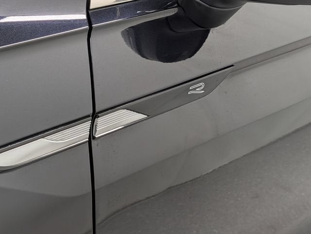 2022 Volkswagen Tiguan 2.0T SEL R-Line