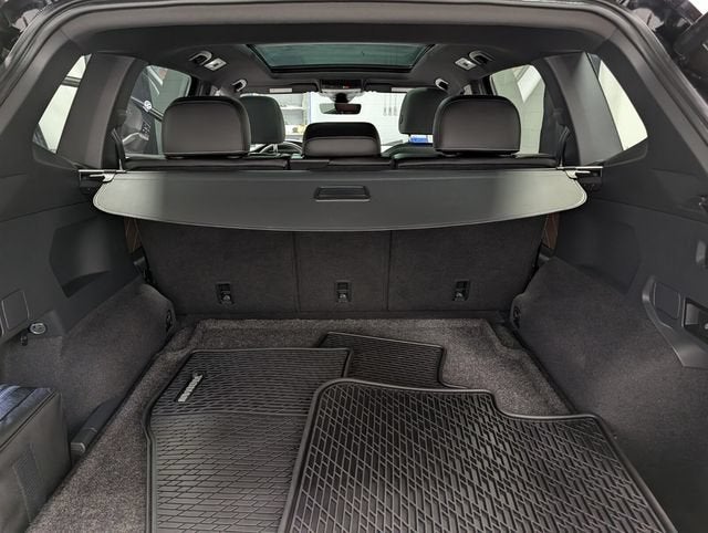 2022 Volkswagen Tiguan 2.0T SEL R-Line