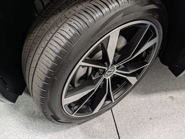 2022 Volkswagen Tiguan 2.0T SEL R-Line