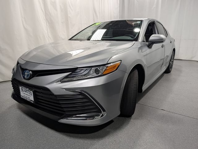 2024 Toyota Camry Hybrid XLE
