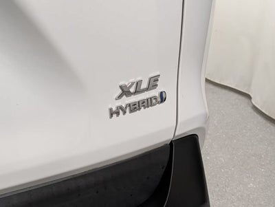 2022 Toyota RAV4 Hybrid XLE