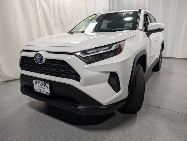 2022 Toyota RAV4 Hybrid XLE
