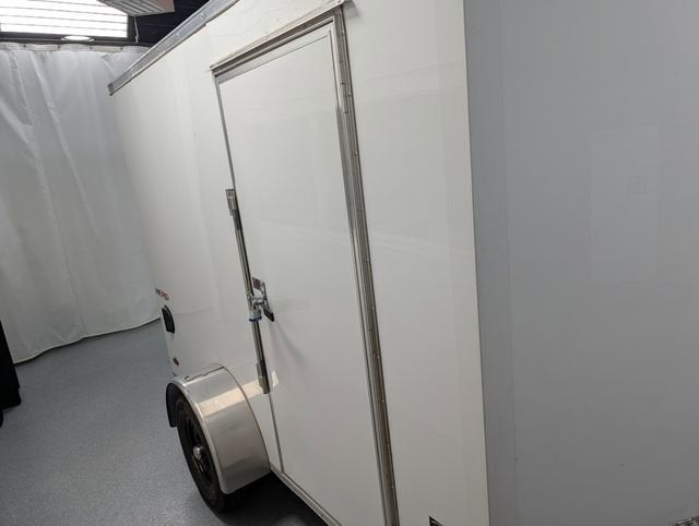 2026 BRAVO HERO ENCLOSED TRAILER Base