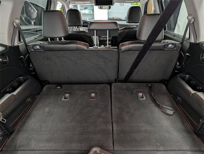 2022 Honda Pilot AWD Touring 8 Passenger