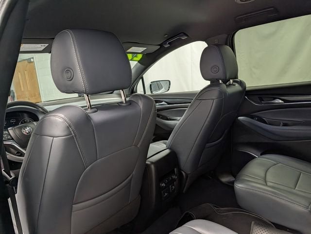 2022 Buick Enclave Essence