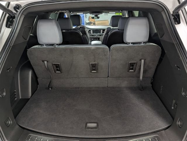 2022 Buick Enclave Essence