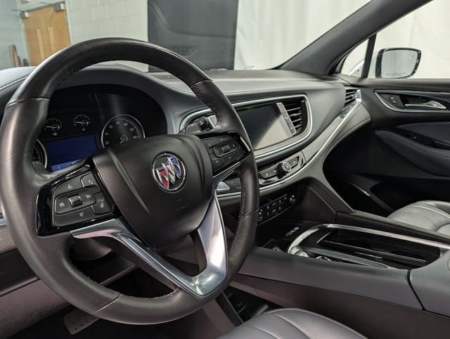 2022 Buick Enclave Essence