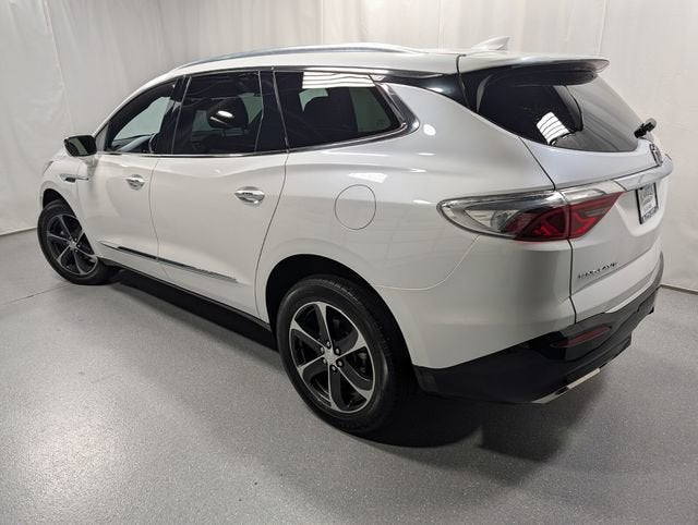 2022 Buick Enclave Essence