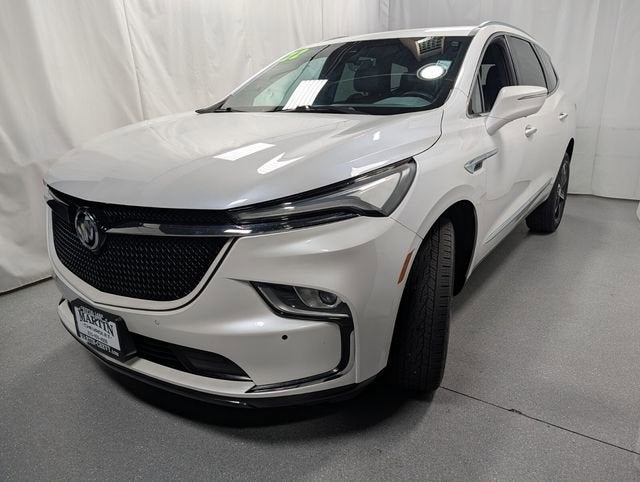 2022 Buick Enclave Essence