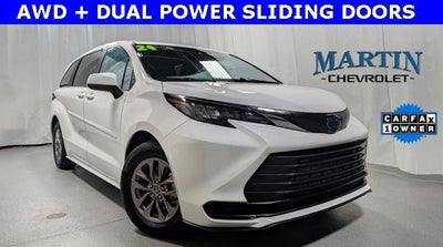 2024 Toyota Sienna LE