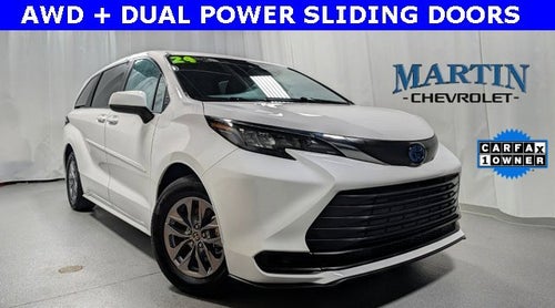 2024 Toyota Sienna LE