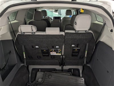 2024 Toyota Sienna LE
