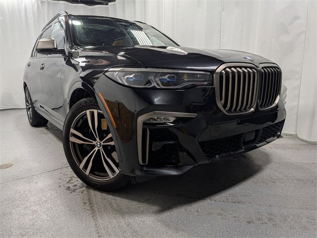 2022 BMW X7 M50i