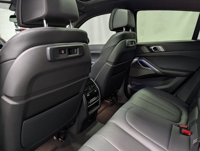2022 BMW X6 xDrive40i