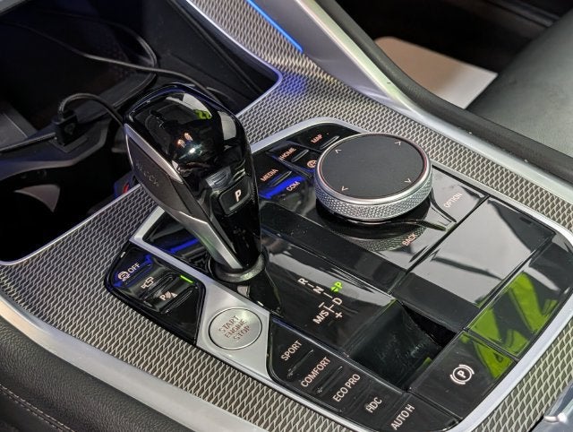 2022 BMW X6 xDrive40i