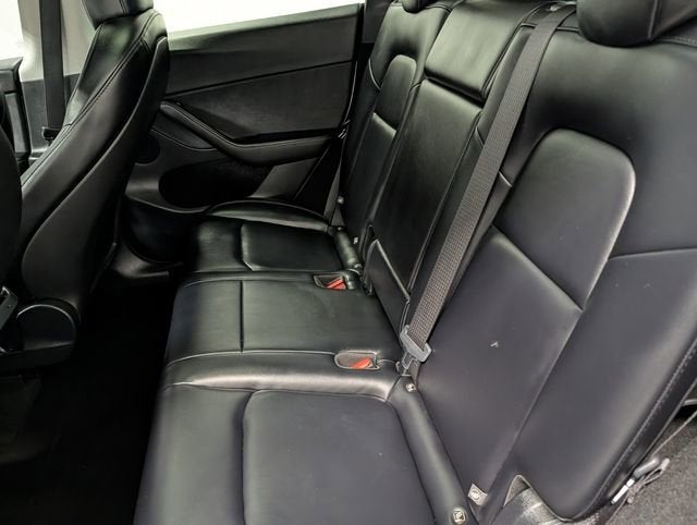 2025 Tesla Model Y Long Range