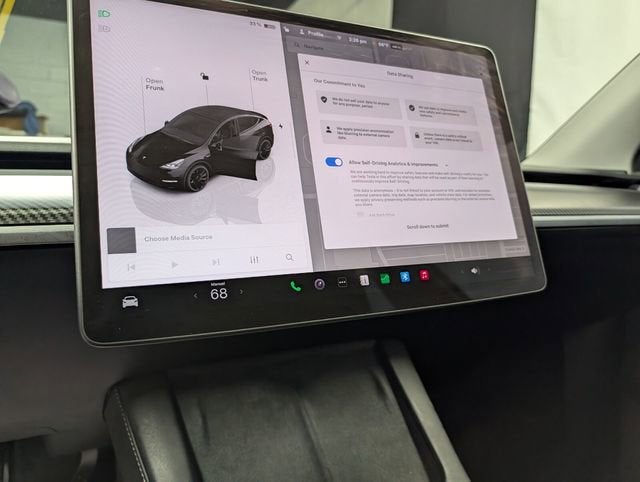 2024 Tesla Model Y Performance