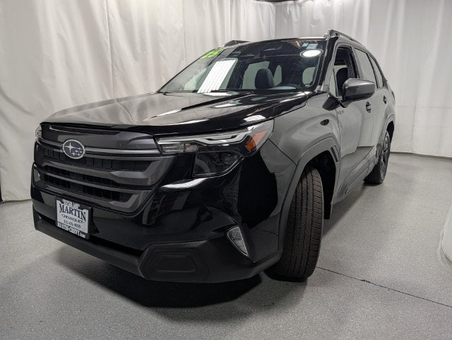 2025 Subaru Forester Premium Hybrid