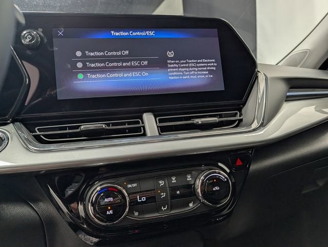 2026 Chevrolet Trax LT - Photo 21