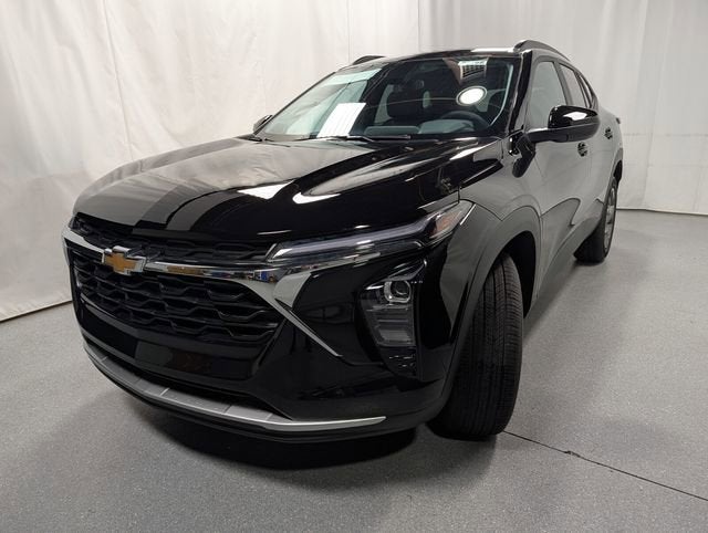 2026 Chevrolet Trax LT - Photo 6