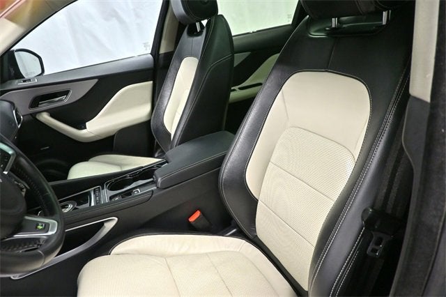 2017 Jaguar F-PACE 35t R-Sport