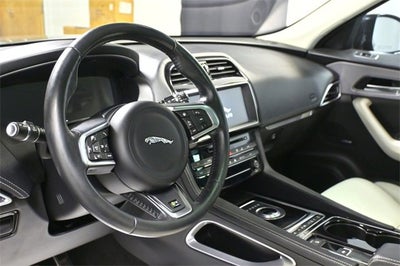 2017 Jaguar F-PACE 35t R-Sport