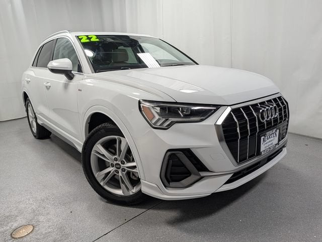 2022 Audi Q3 Premium Plus 45 TFSI S line quattro Tiptronic