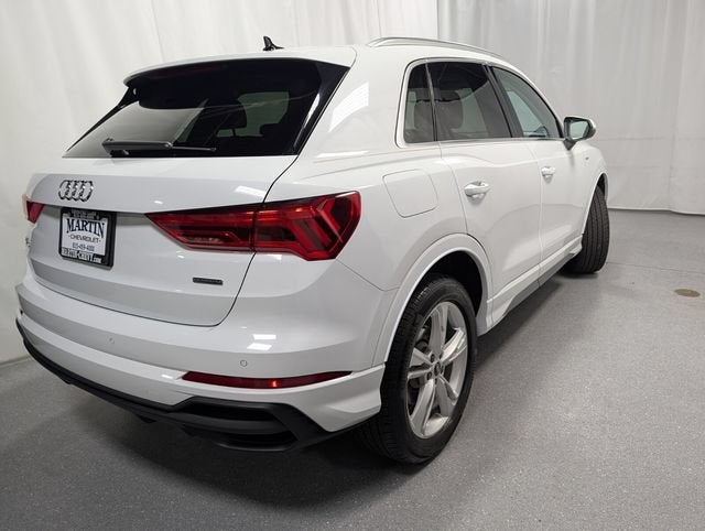 2022 Audi Q3 Premium Plus 45 TFSI S line quattro Tiptronic