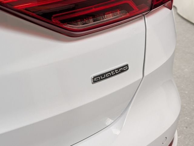2022 Audi Q3 Premium Plus 45 TFSI S line quattro Tiptronic