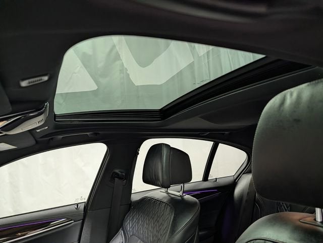 2022 BMW M550 i xDrive