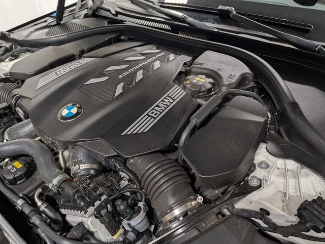 2022 BMW M550 i xDrive