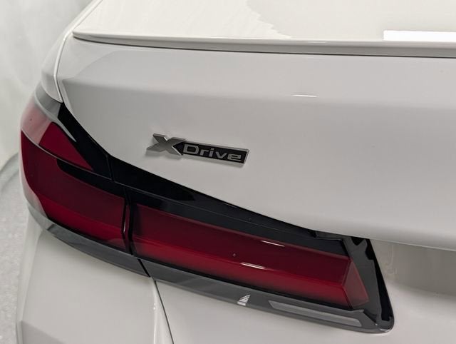 2022 BMW M550 i xDrive